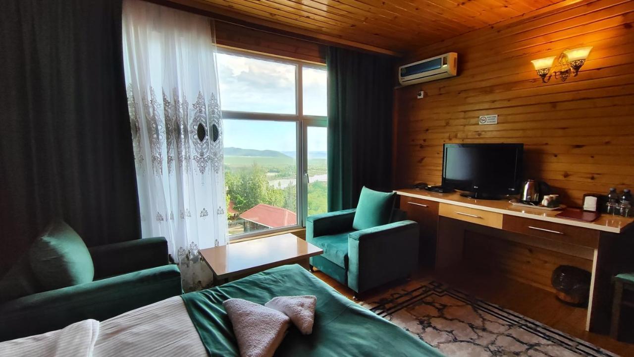 Kungut Hotel & Restaurant Şǝki Dış mekan fotoğraf